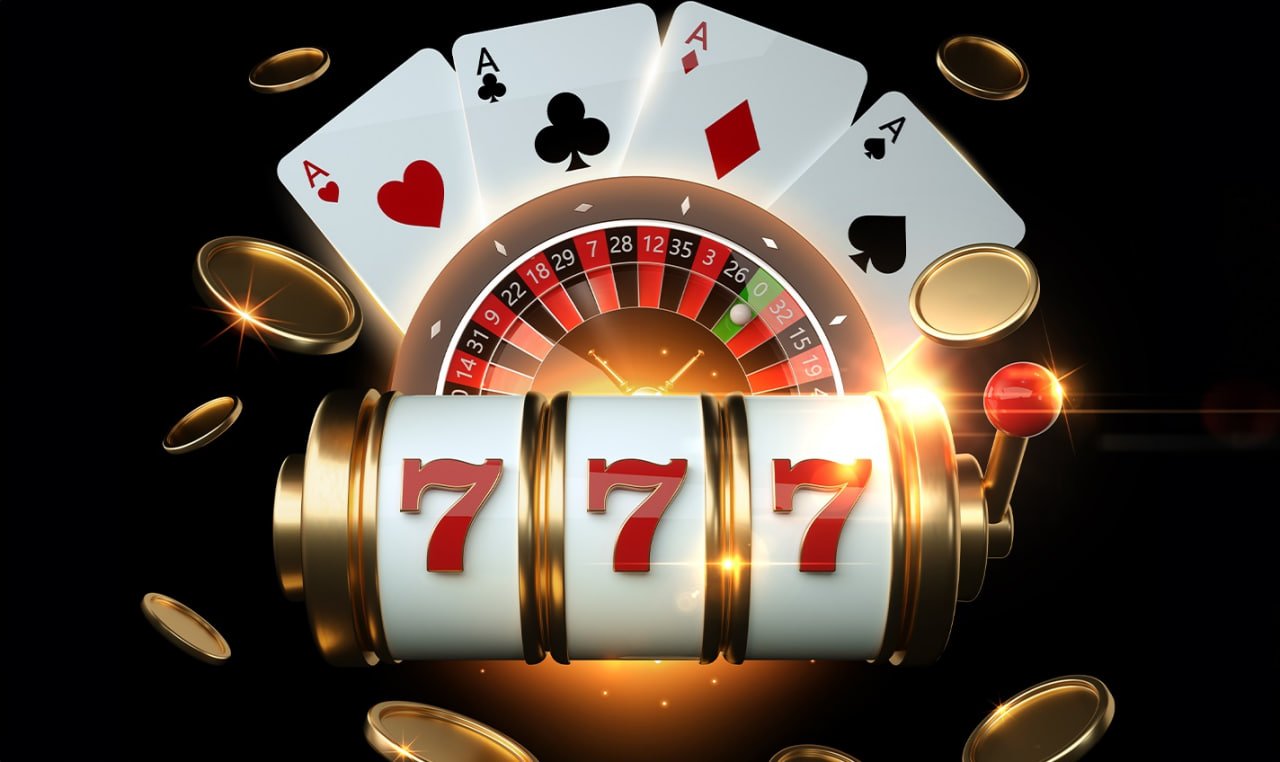 Wadah dadu Colok Macau dengan empat dadu bernomor di dalam kaca transparan di sgo